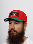 Бейсболка MITCHELL NESS арт. HHSS6643-NJDYYPPPRED1 New Jersey Devils NHL (красный / зеленый)